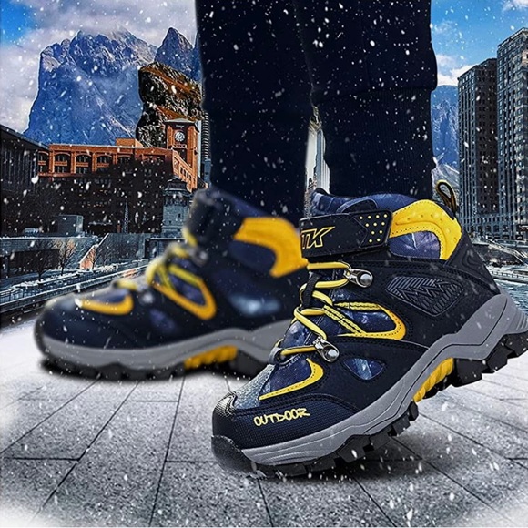 NWT Littleplum Boys Waterproof Snow Boots with Crampons - Picture 6 of 8